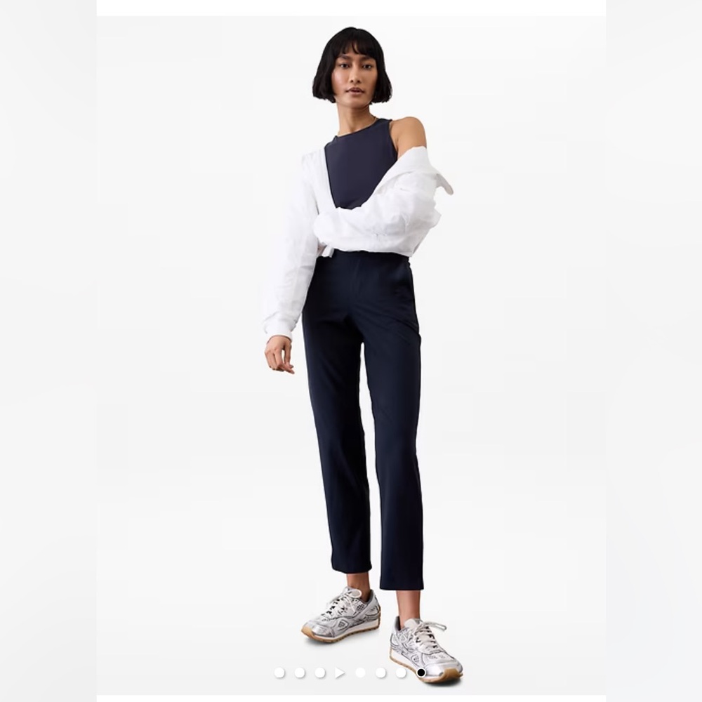 Athleta Brooklyn Ankle Pant. Navy. Size 4. EUC.  Worn Once